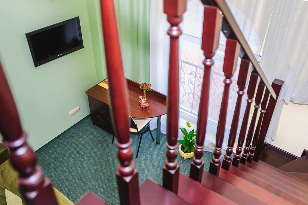 Terminal-A Hotel Ryasne-Ruske Chambre photo